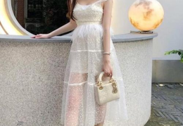 连衣裙透光图片,探寻连衣裙的透光之美